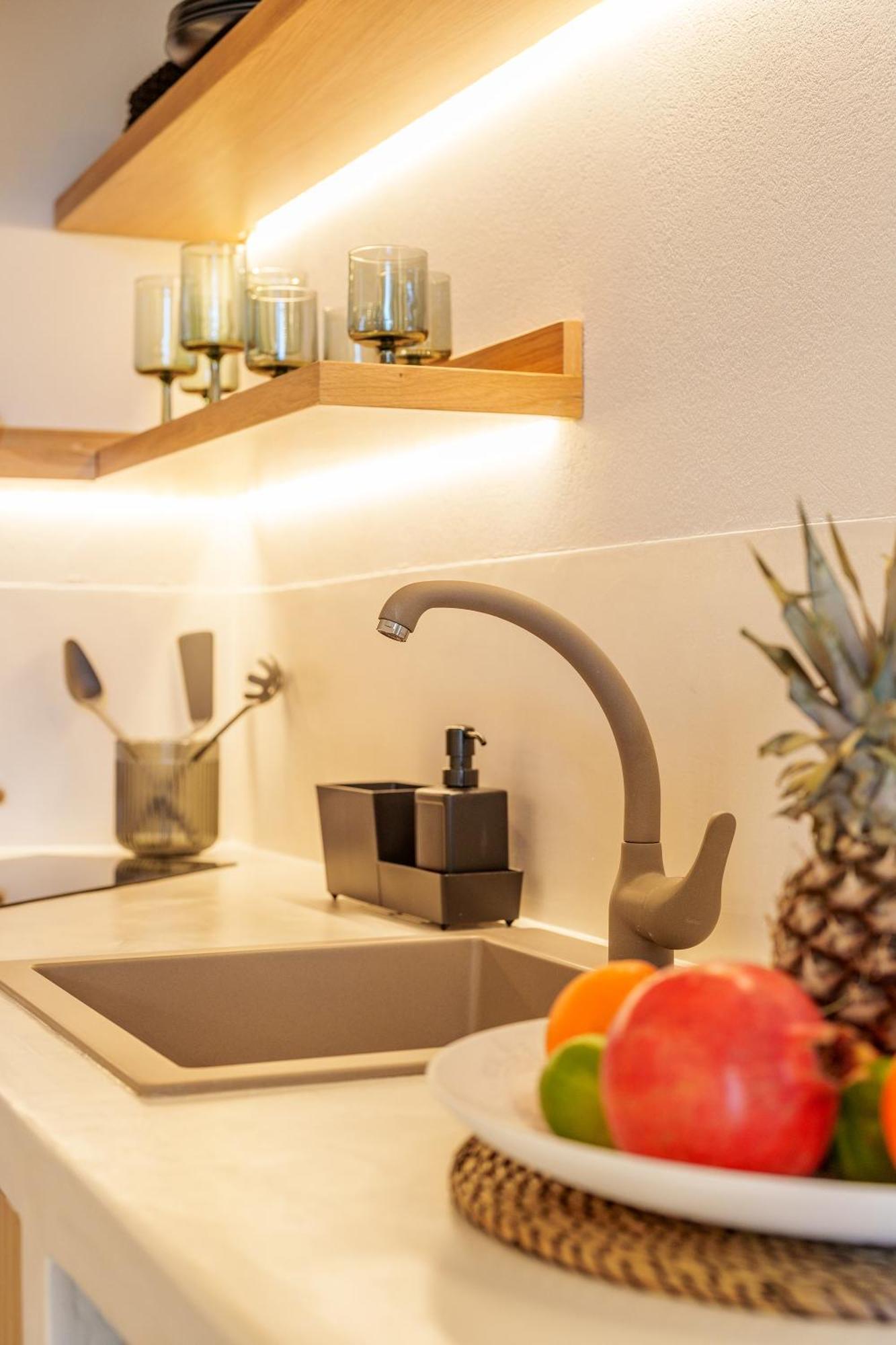 Sugarwhite Suites With Private Not Heated Pool Emborió Kültér fotó